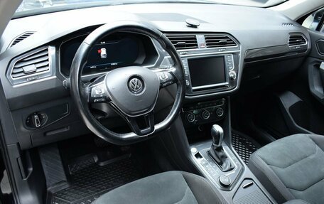 Volkswagen Tiguan II, 2017 год, 2 350 000 рублей, 10 фотография