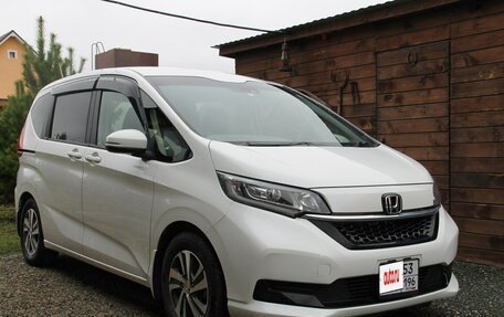 Honda Freed II, 2021 год, 1 930 000 рублей, 6 фотография