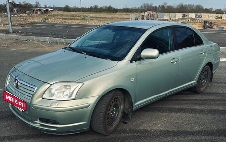 Toyota Avensis III рестайлинг, 2005 год, 870 000 рублей, 2 фотография