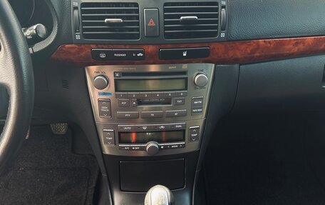 Toyota Avensis III рестайлинг, 2005 год, 870 000 рублей, 11 фотография