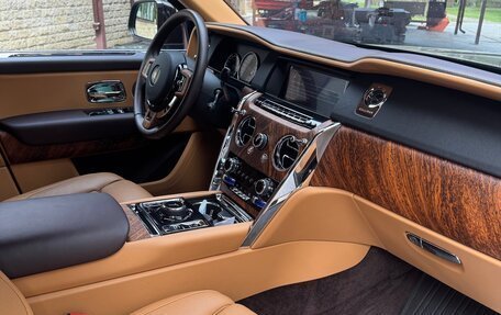 Rolls-Royce Cullinan, 2019 год, 37 990 000 рублей, 15 фотография