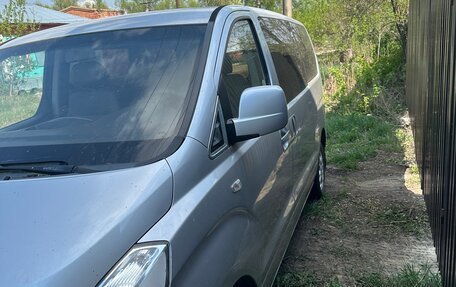 Hyundai Grand Starex Grand Starex I рестайлинг 2, 2010 год, 890 000 рублей, 2 фотография
