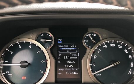 Toyota Land Cruiser Prado 150 рестайлинг 2, 2018 год, 6 500 000 рублей, 15 фотография