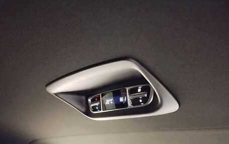 Mercedes-Benz V-Класс, 2025 год, 14 990 000 рублей, 13 фотография
