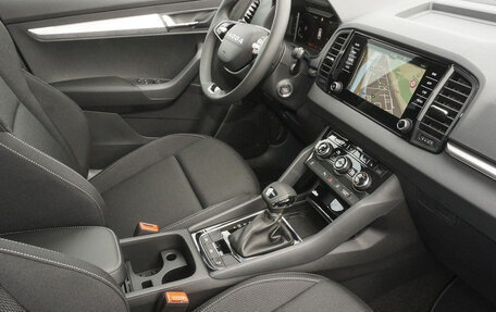 Skoda Karoq I, 2025 год, 5 600 000 рублей, 8 фотография