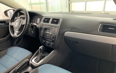 Volkswagen Jetta VI, 2013 год, 919 000 рублей, 15 фотография