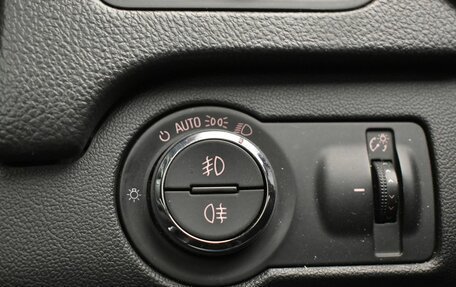 Opel Insignia II рестайлинг, 2013 год, 1 030 000 рублей, 28 фотография