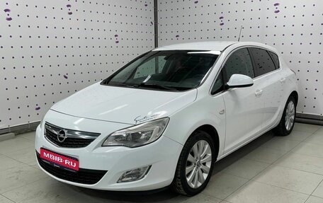 Opel Astra J, 2010 год, 660 000 рублей, 1 фотография