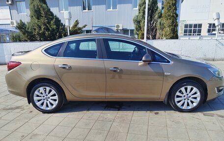 Opel Astra J, 2013 год, 1 150 000 рублей, 2 фотография