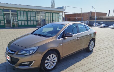 Opel Astra J, 2013 год, 1 150 000 рублей, 6 фотография