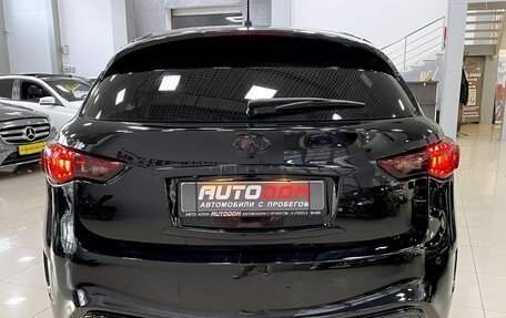 Infiniti QX70, 2013 год, 2 287 000 рублей, 8 фотография