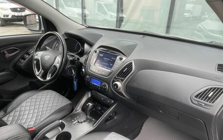 Hyundai ix35 I рестайлинг, 2013 год, 1 400 000 рублей, 10 фотография