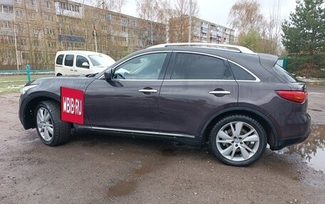 Infiniti FX II, 2011 год, 1 850 000 рублей, 3 фотография
