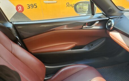Mazda MX-5, 2018 год, 2 850 000 рублей, 2 фотография