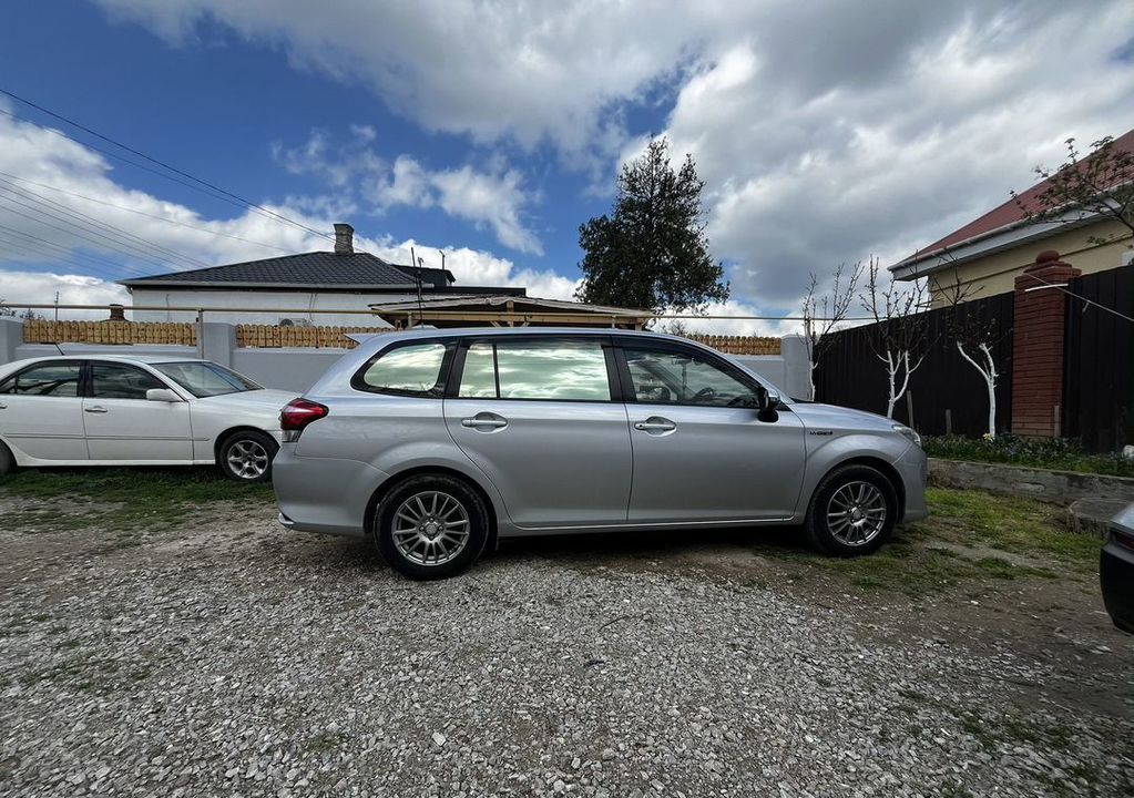 Toyota Corolla Fielder, 2016 год, 1 300 000 рублей, 10 фотография