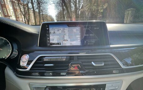 BMW 7 серия, 2016 год, 3 900 000 рублей, 8 фотография