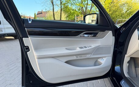 BMW 7 серия, 2016 год, 3 900 000 рублей, 23 фотография