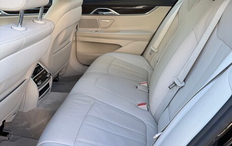 BMW 7 серия, 2016 год, 3 900 000 рублей, 30 фотография