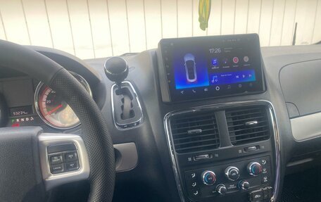 Dodge Caravan V, 2015 год, 1 270 000 рублей, 10 фотография