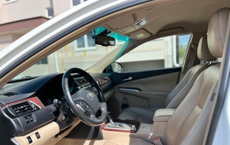 Toyota Camry, 2013 год, 1 800 000 рублей, 5 фотография