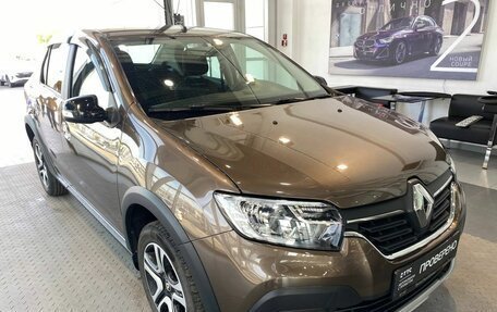 Renault Logan II, 2022 год, 1 310 000 рублей, 3 фотография