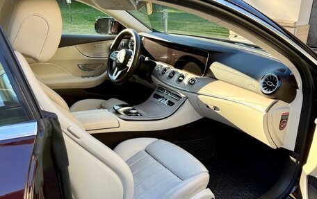 Mercedes-Benz E-Класс, 2018 год, 3 950 000 рублей, 13 фотография