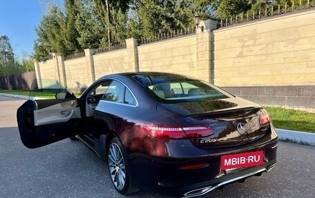 Mercedes-Benz E-Класс, 2018 год, 3 950 000 рублей, 8 фотография