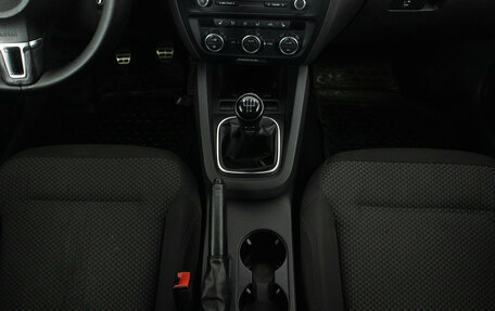Volkswagen Jetta VI, 2013 год, 1 159 000 рублей, 18 фотография