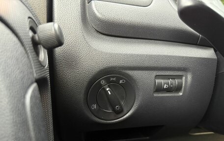 Skoda Fabia II, 2010 год, 630 000 рублей, 12 фотография