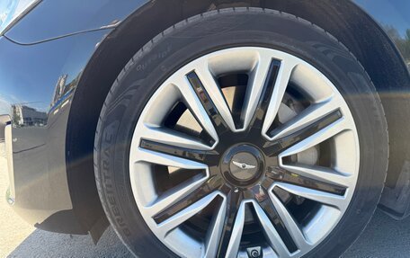 Genesis G90 I рестайлинг, 2016 год, 2 400 000 рублей, 18 фотография