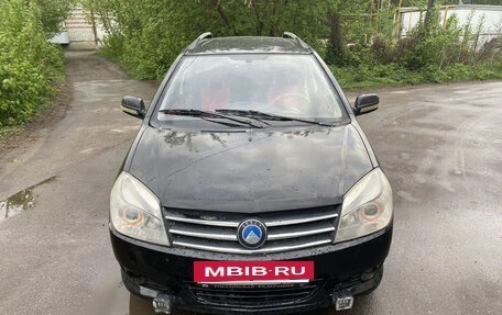 Geely MK Cross I, 2013 год, 260 000 рублей, 2 фотография