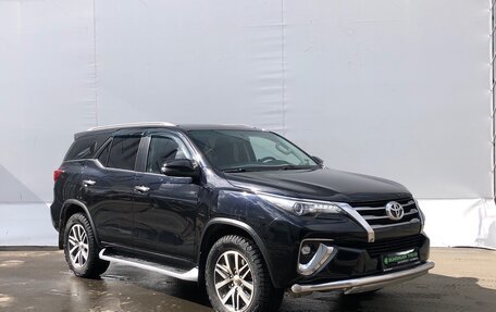 Toyota Fortuner II, 2017 год, 2 920 000 рублей, 3 фотография