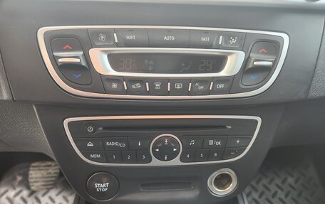 Renault Megane III, 2011 год, 850 000 рублей, 10 фотография
