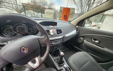 Renault Megane III, 2011 год, 850 000 рублей, 16 фотография