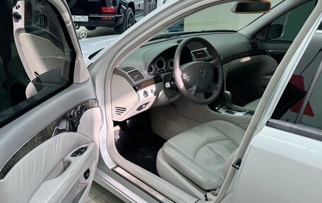 Mercedes-Benz E-Класс, 2003 год, 850 000 рублей, 15 фотография