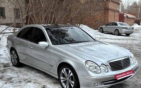 Mercedes-Benz E-Класс, 2003 год, 850 000 рублей, 3 фотография