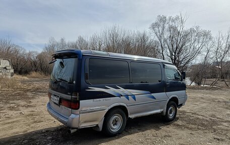 Toyota HiAce H100, 1996 год, 250 000 рублей, 3 фотография