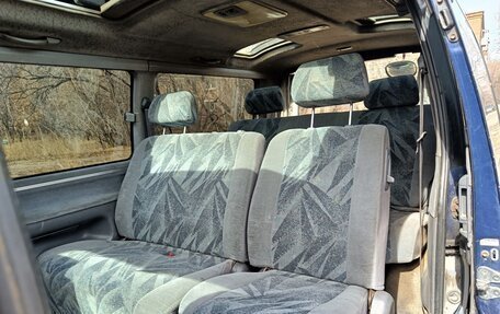 Toyota HiAce H100, 1996 год, 250 000 рублей, 14 фотография