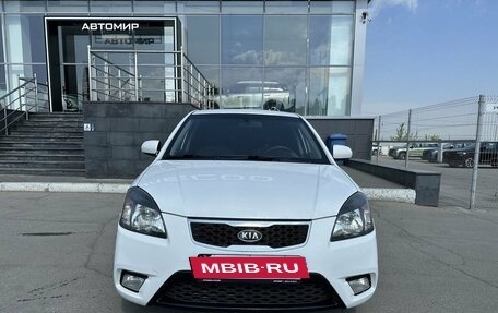 KIA Rio II, 2011 год, 700 000 рублей, 2 фотография