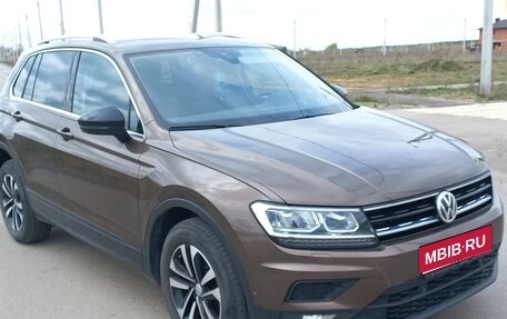 Volkswagen Tiguan II, 2019 год, 3 050 000 рублей, 1 фотография