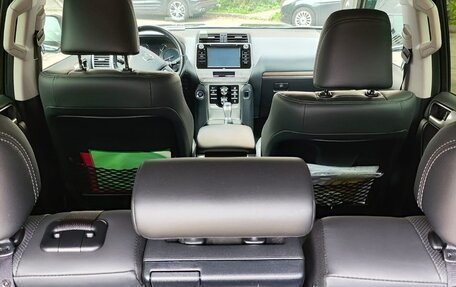 Toyota Land Cruiser Prado 150 рестайлинг 2, 2019 год, 5 650 000 рублей, 4 фотография