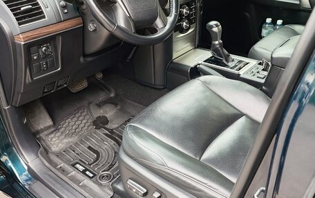 Toyota Land Cruiser Prado 150 рестайлинг 2, 2019 год, 5 650 000 рублей, 5 фотография