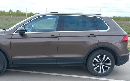 Volkswagen Tiguan II, 2019 год, 3 050 000 рублей, 6 фотография