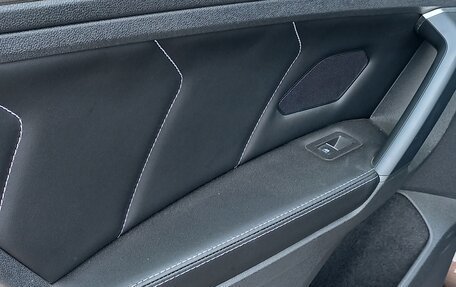 Volkswagen Tiguan II, 2019 год, 3 050 000 рублей, 10 фотография