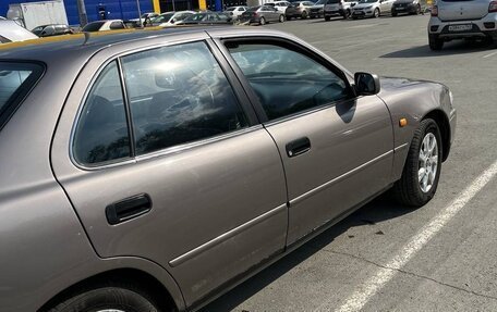 Toyota Camry, 1995 год, 570 000 рублей, 10 фотография