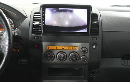 Nissan Pathfinder, 2007 год, 1 140 000 рублей, 16 фотография