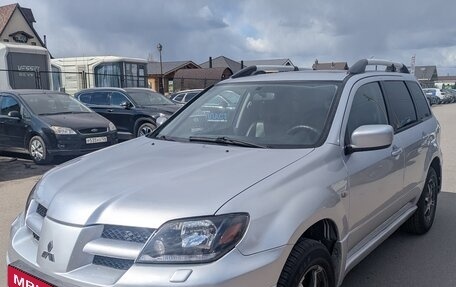 Mitsubishi Outlander III рестайлинг 3, 2004 год, 600 000 рублей, 6 фотография
