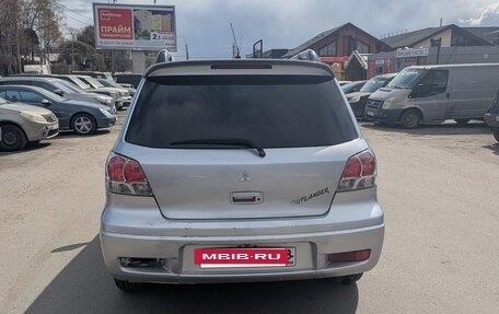 Mitsubishi Outlander III рестайлинг 3, 2004 год, 600 000 рублей, 8 фотография