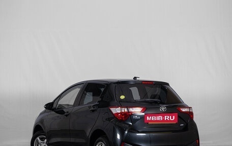 Toyota Vitz, 2019 год, 1 399 000 рублей, 7 фотография