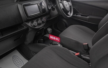 Toyota Vitz, 2019 год, 1 399 000 рублей, 18 фотография